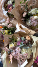 Load image into Gallery viewer, Mother's Day Luxury Mixed Flower Bouquet