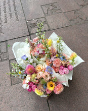 Load image into Gallery viewer, Mothers Day Floral Workshop